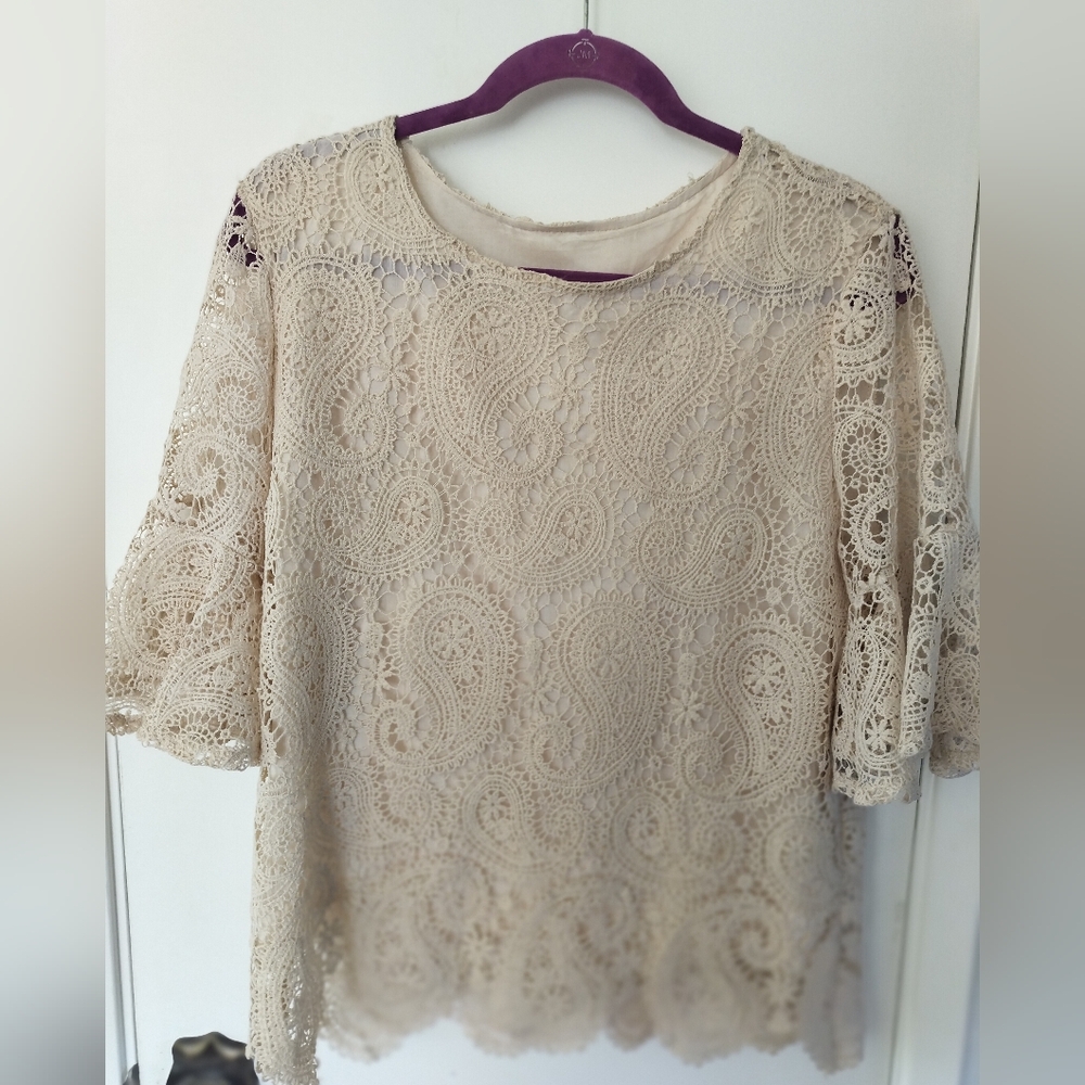 Women's Vintage Paisley Floral Lace Fully Lined Bell Sleeve Top Ivory Medium